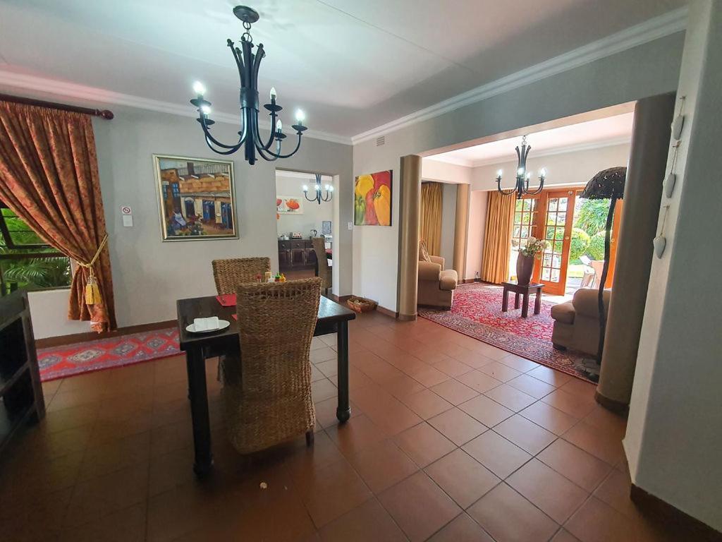 Micasa Sucasa Guesthouse Lephalale Экстерьер фото